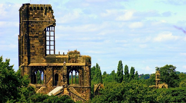 kirkstall abbey ruins