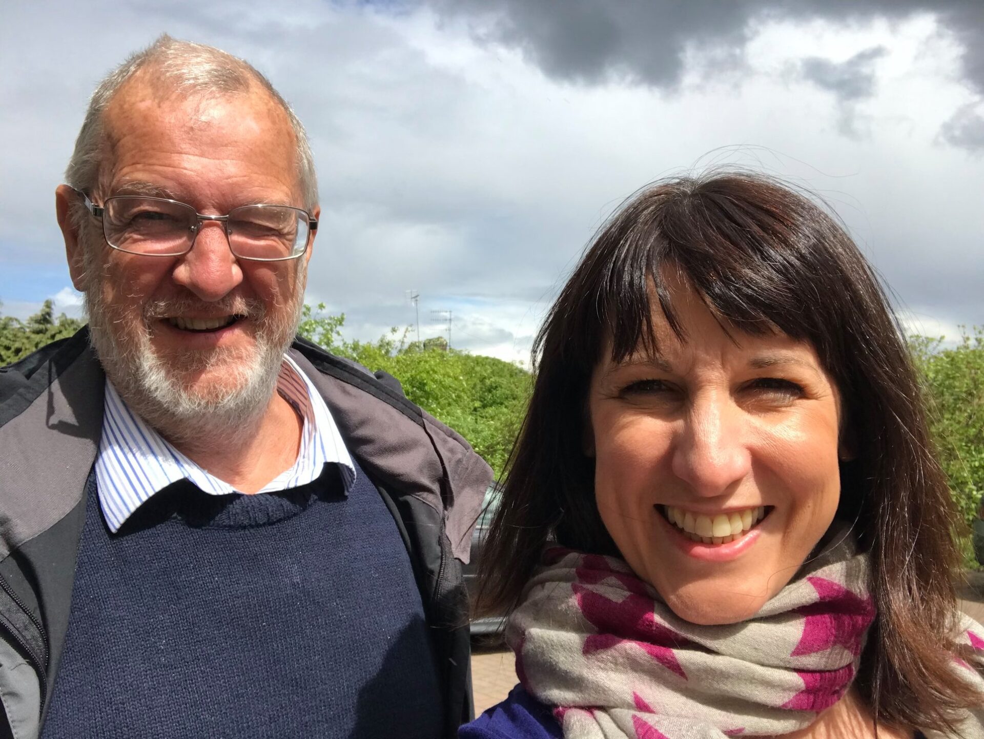 Rachel Reeves Mp Armley Helping Hands Awards Sir John Battle And Bramley Benches Success 9761